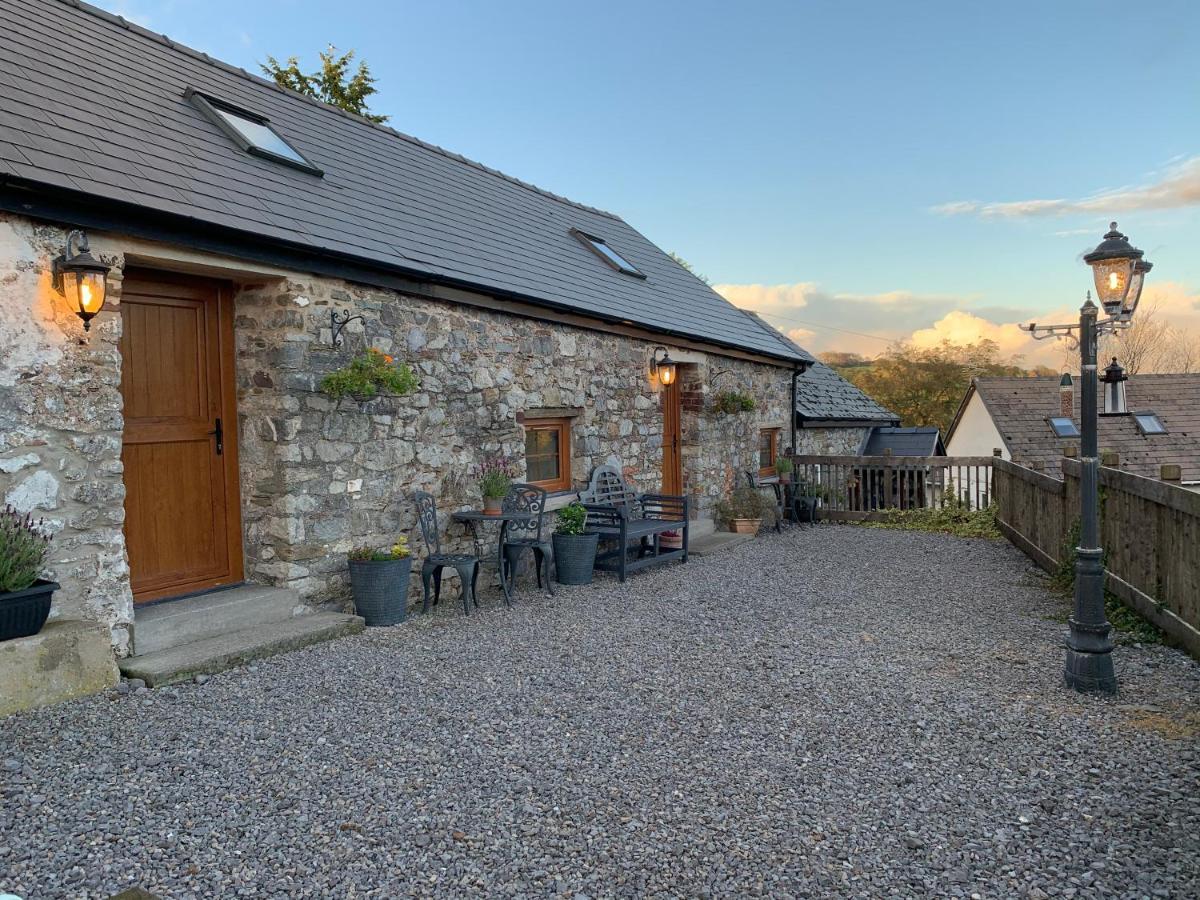 The Reindeer Retreat Buttercup Twin Hotell Kidwelly Exteriör bild